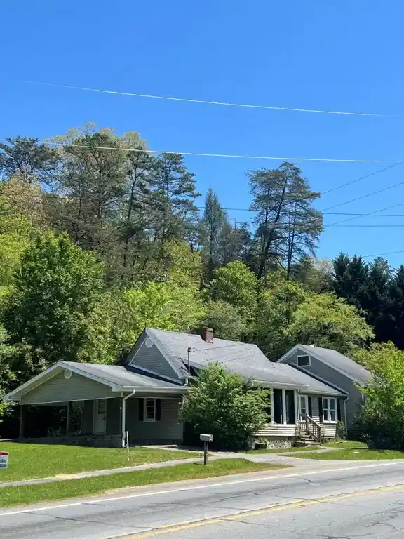 Image 1: Main View