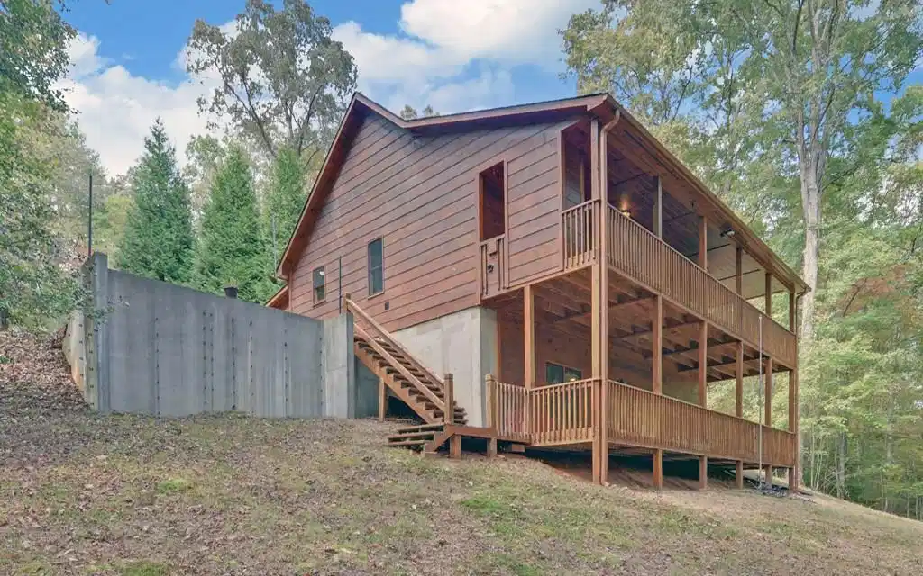 Image 1: Main View