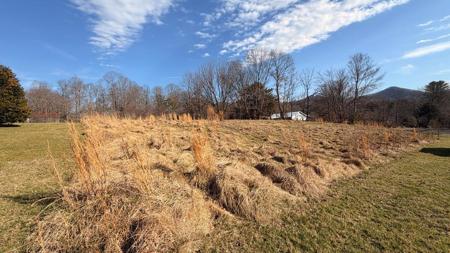 2402 Little John Lane