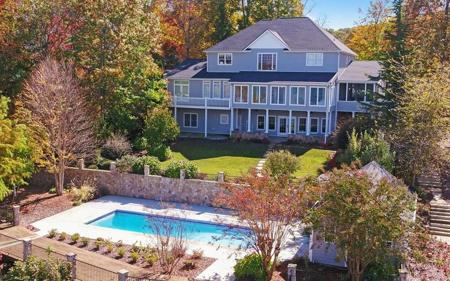 1951 Island View Drive