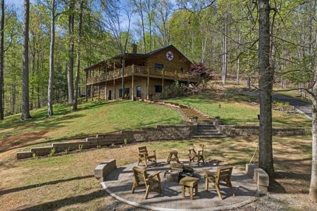 292 Hollyberry Circle