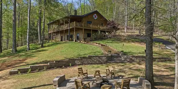 292 Hollyberry Circle