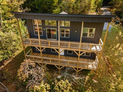 390 Fiddlers Way