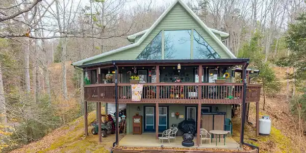 150 Cassady Lane