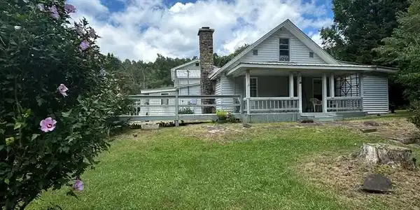 2205 Eagle Fork Road
