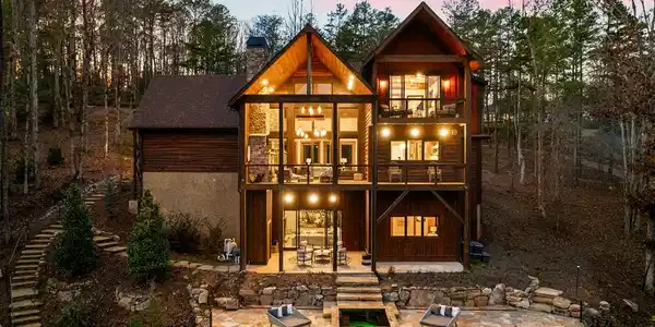 450 Miracle Lane