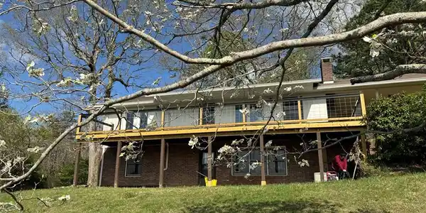 558 Old Dyer Road