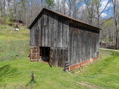 211 Gregory Hollow Road