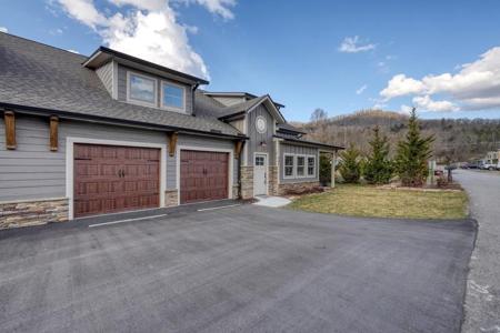 98F Brett Way