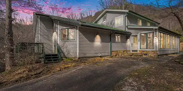 178 Courthouse Gap Road