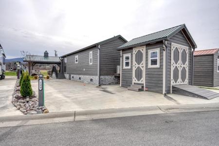 465 Mountain Creek Road