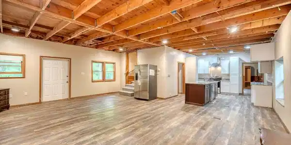 Image 2: Open Floor Plan