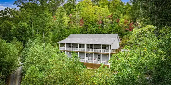 6 Gilliam Road