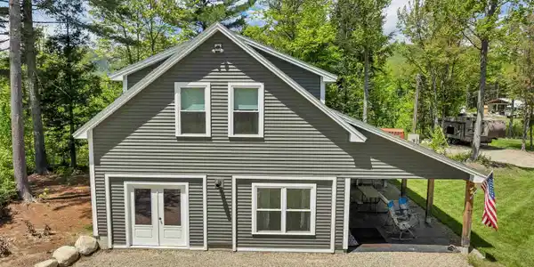 6 Pike Pond Road
