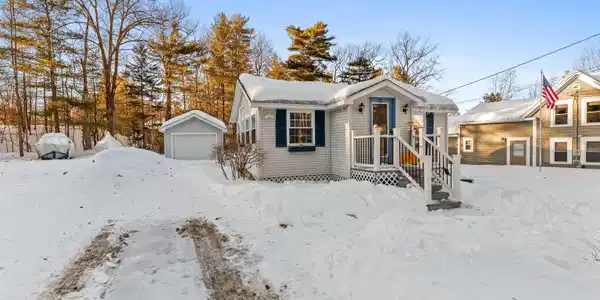 32 Terrace Hill Road