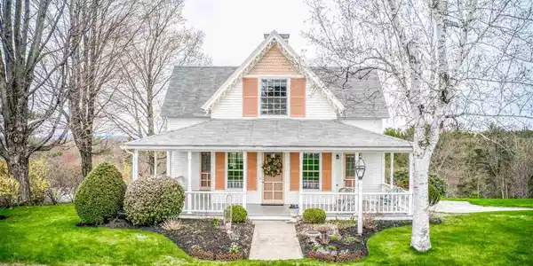 17 Grand Hill Road