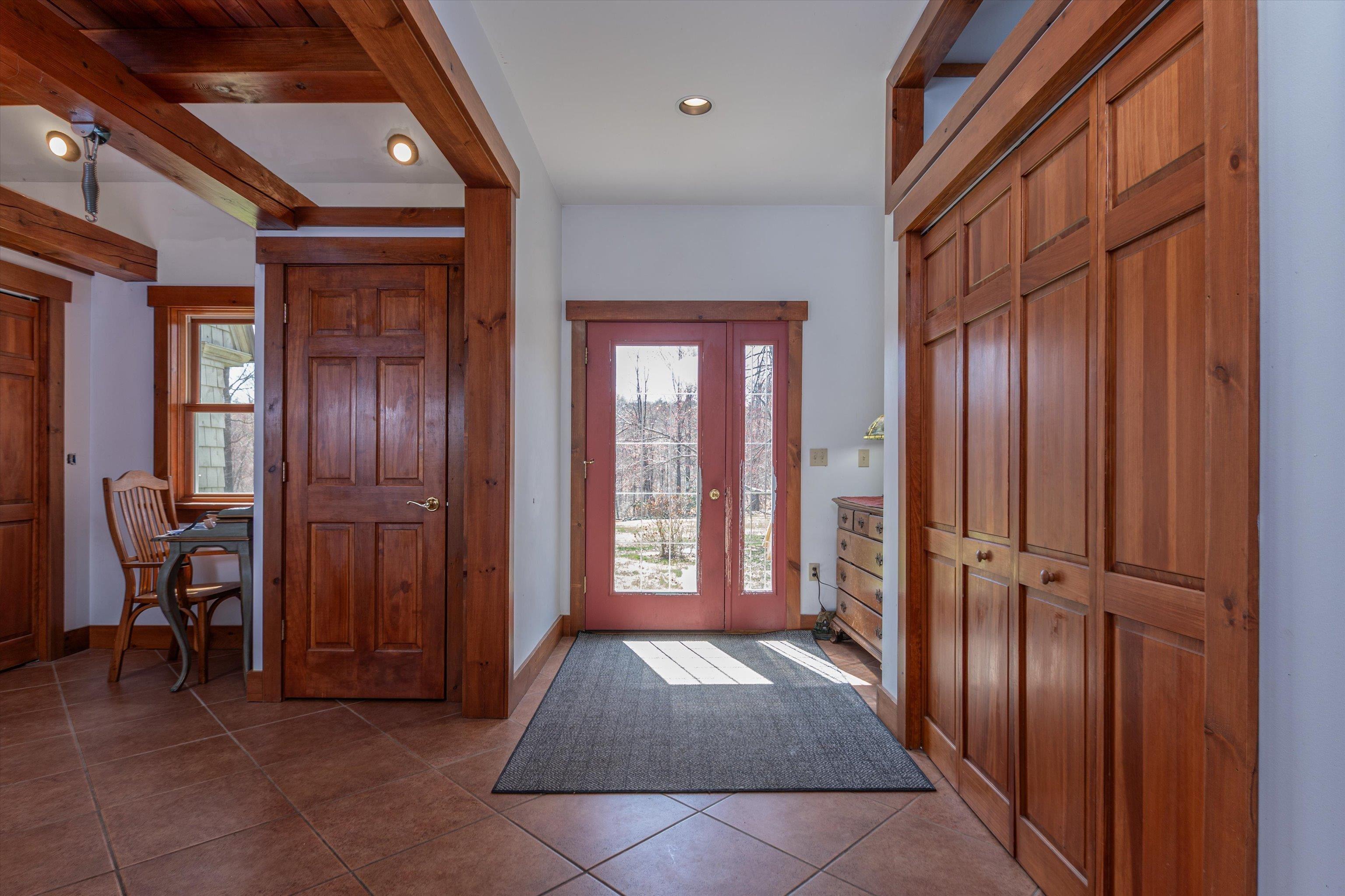 Image 3: 1st Floor Entrance