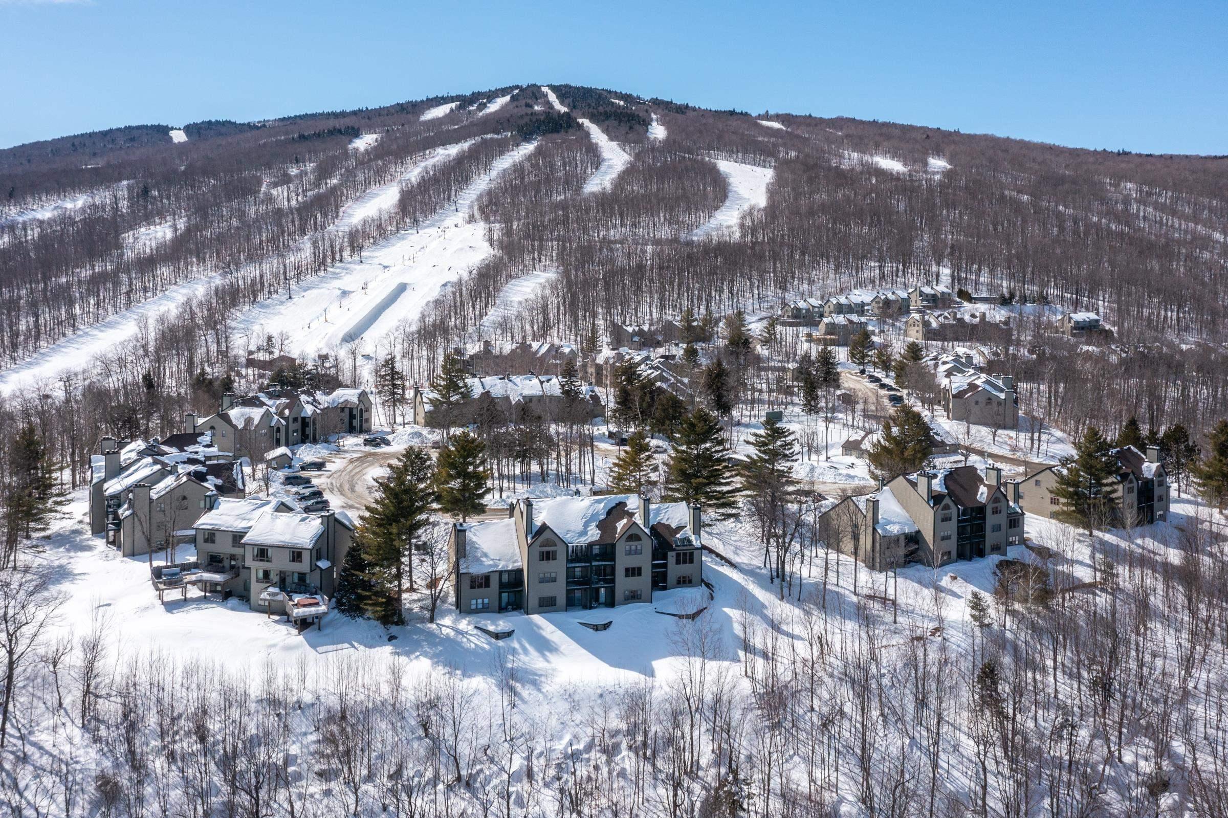 Image 2: Winterplace at Okemo Mountain Image 2: Winterplace at Okemo Mountain