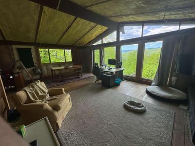 45 Lower Highlands Road