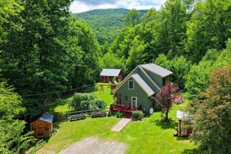 38 Stony Brook Road