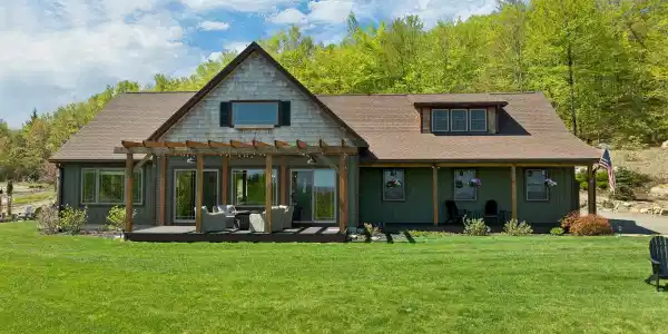 11 Vail Road