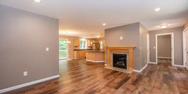 Image 2: Living Room