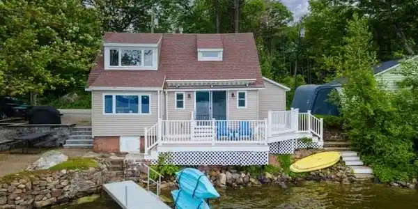 203 Lakeshore Drive