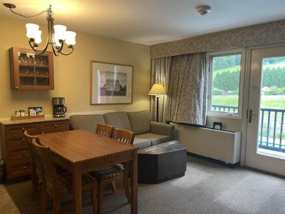 243/245 qtr 2, Grand Summit Way