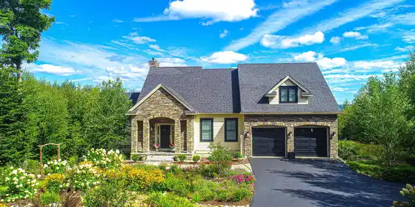 86 Hall Farm Road