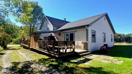 852 Pollander Road
