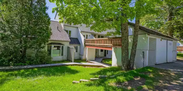 42 Lower Phase Road
