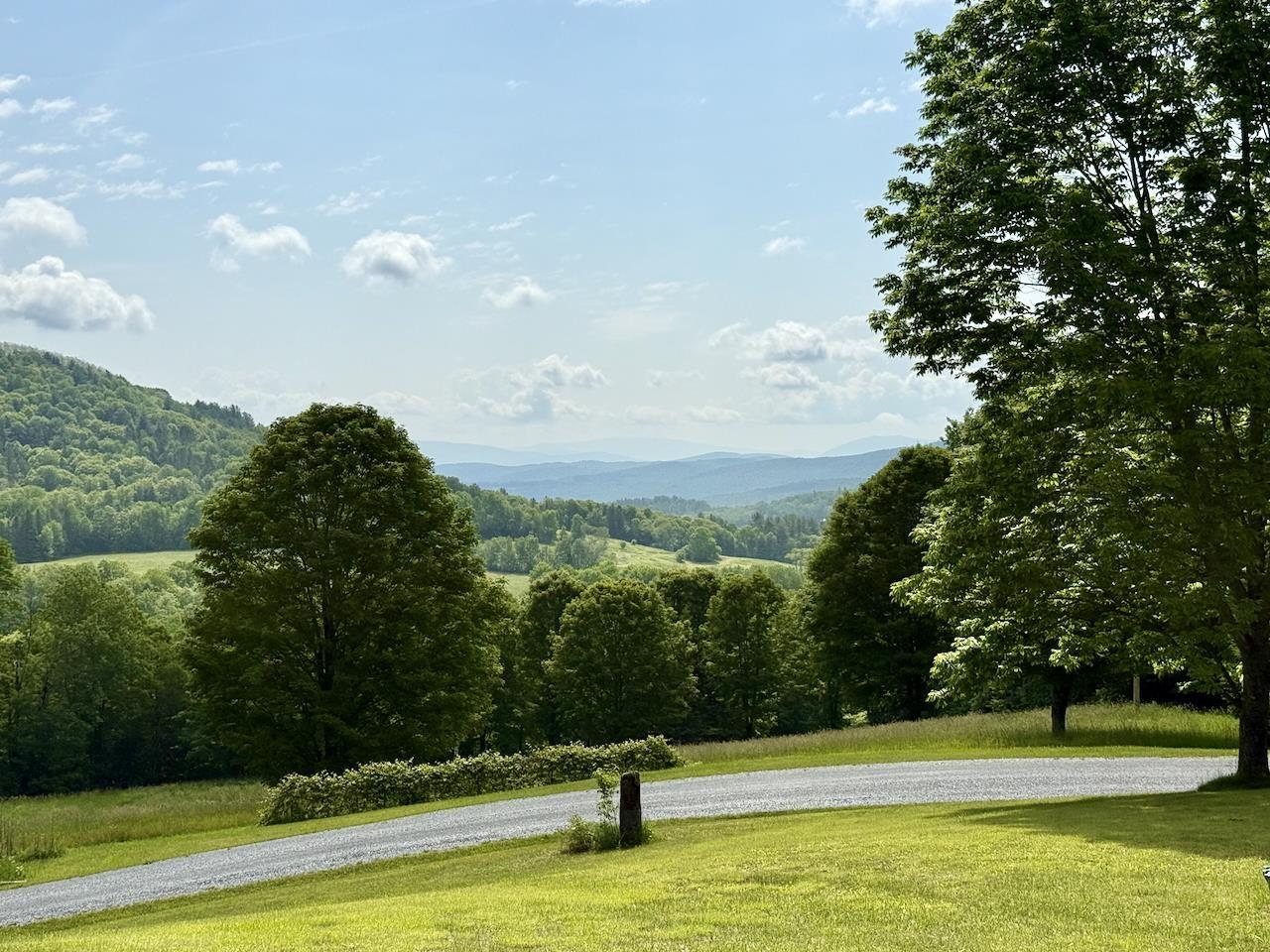Image 2: Outstanding Views Image 2: Outstanding Views