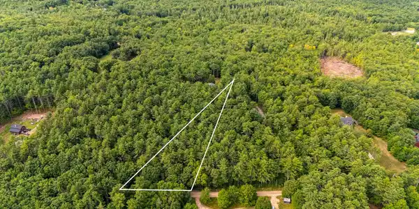 Image 2: Lot 26 Image 2: Lot 26