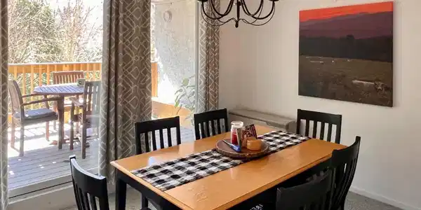 Image 4: dining area to porch