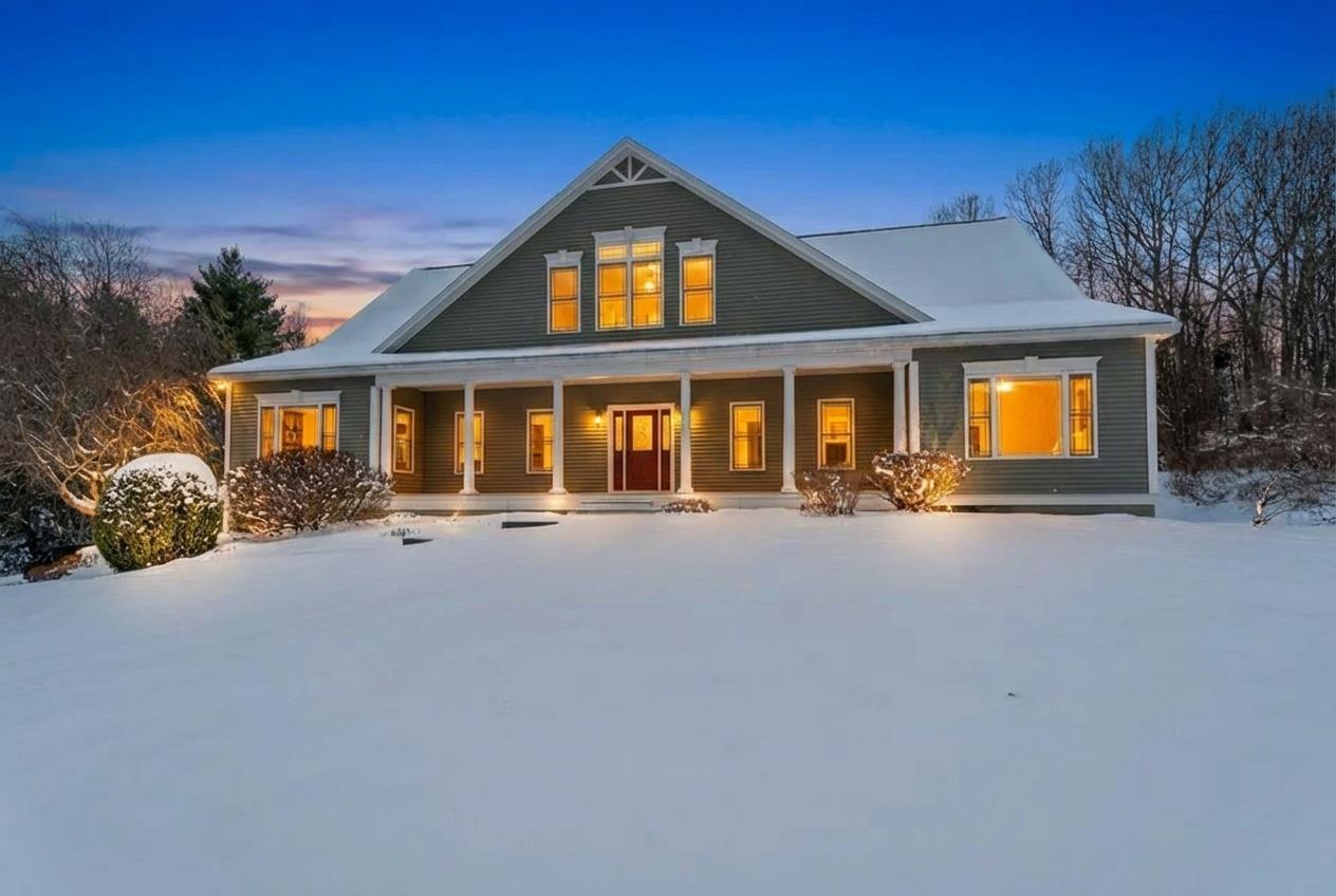 Image 1: Cozy and warm