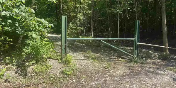 Upper Plains Road