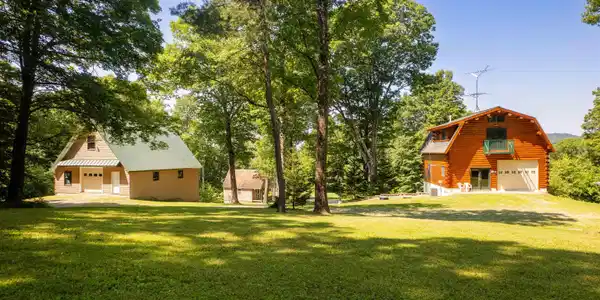 Image 2: Main dwelling and 3-story garage
