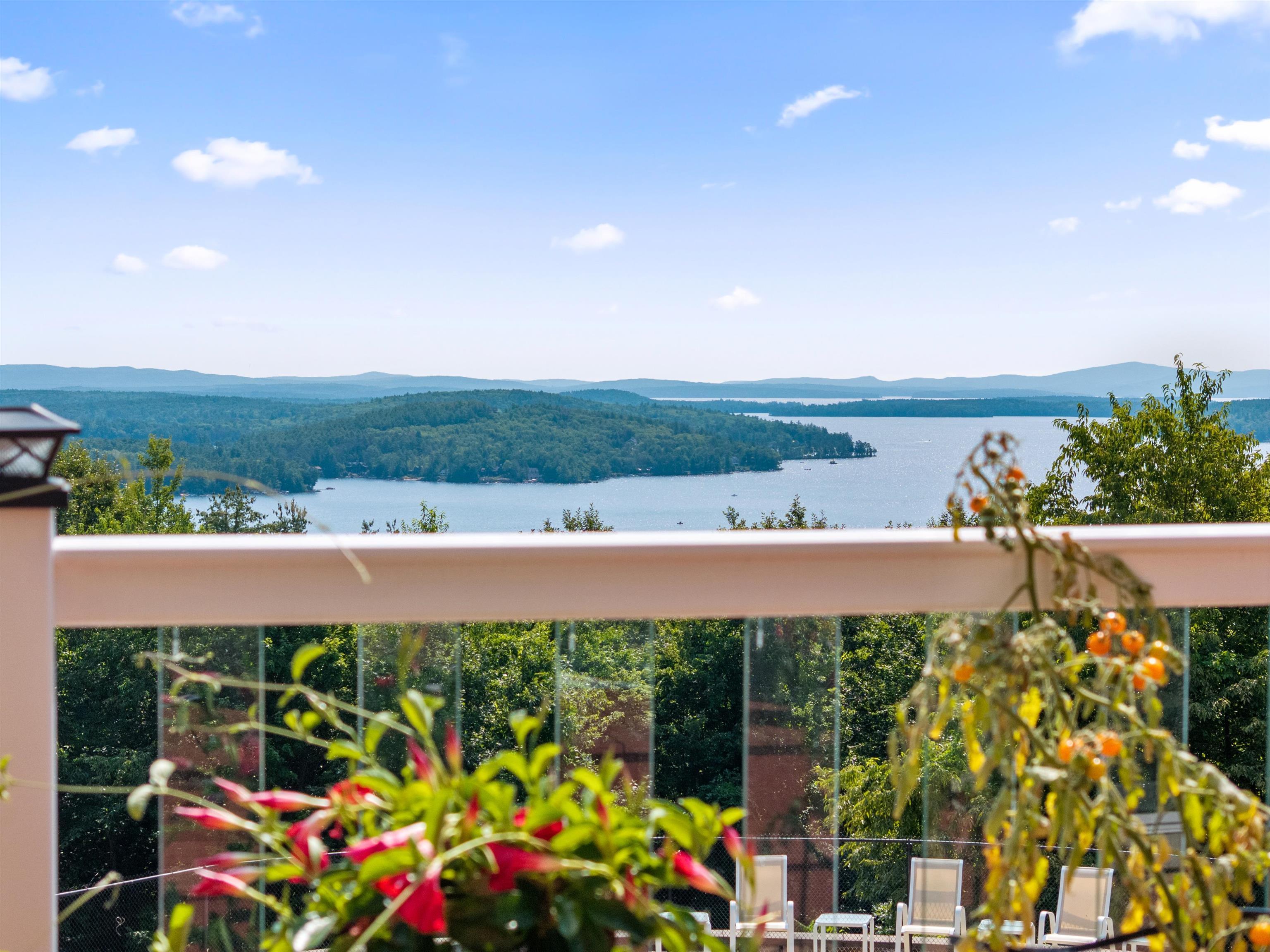 Image 3: Breathtaking views!
