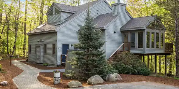 32 Loonwood Drive