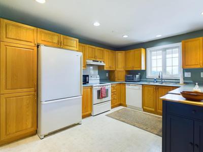 750 Fish Pond Road