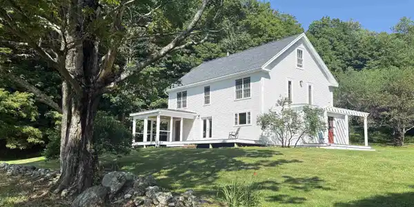 31 South Hollow Road