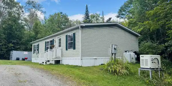 1352 Mud Hollow Road