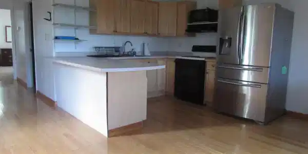 Image 4: Kitchen Unit 2 Level 2