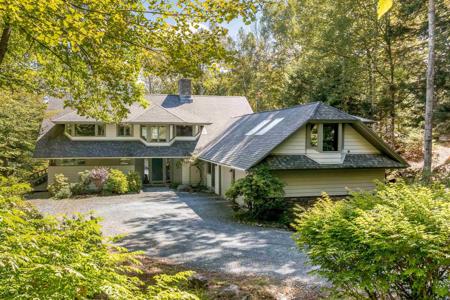 16 Summit Drive