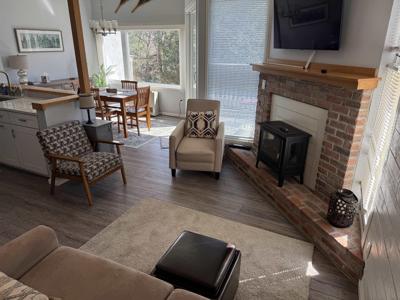 42 Lower Phase Road