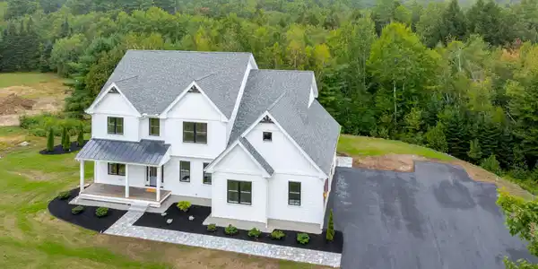 Image 3: Drone picture