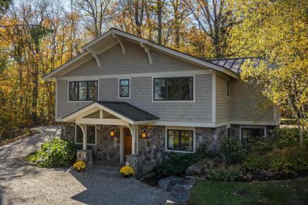 7 North Brookwood Road