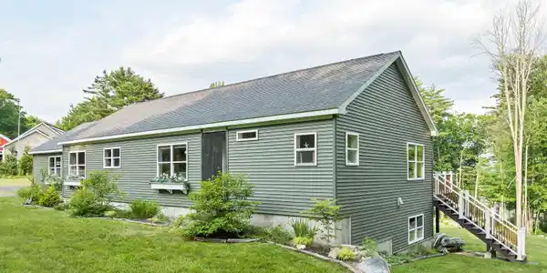 289 Center Street
