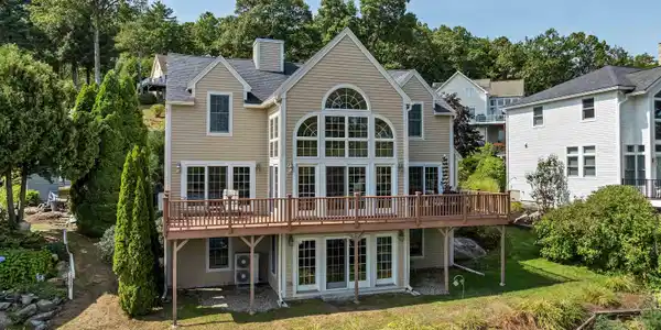 23 Rose Point