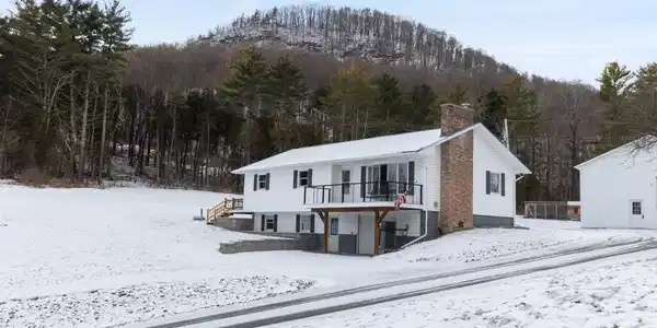 349 Middle Road